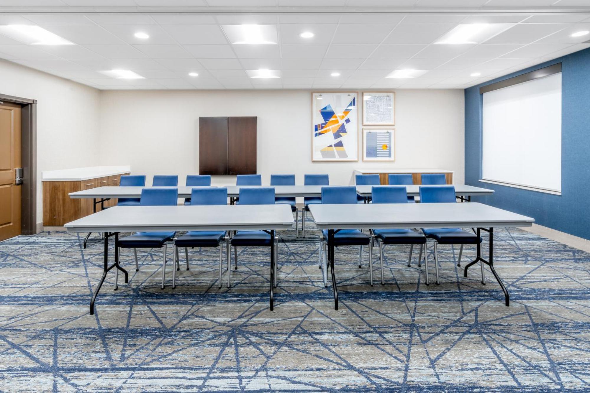 Holiday Inn Express Hotel & Suites Cheyenne By Ihg Exterior photo
